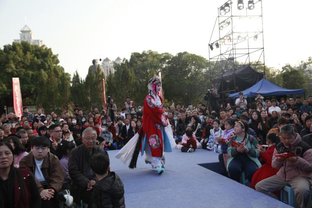福州民星大擂台展演绽放艺术活力(图2) 福州民星大擂台展演绽放艺术活力(图2)