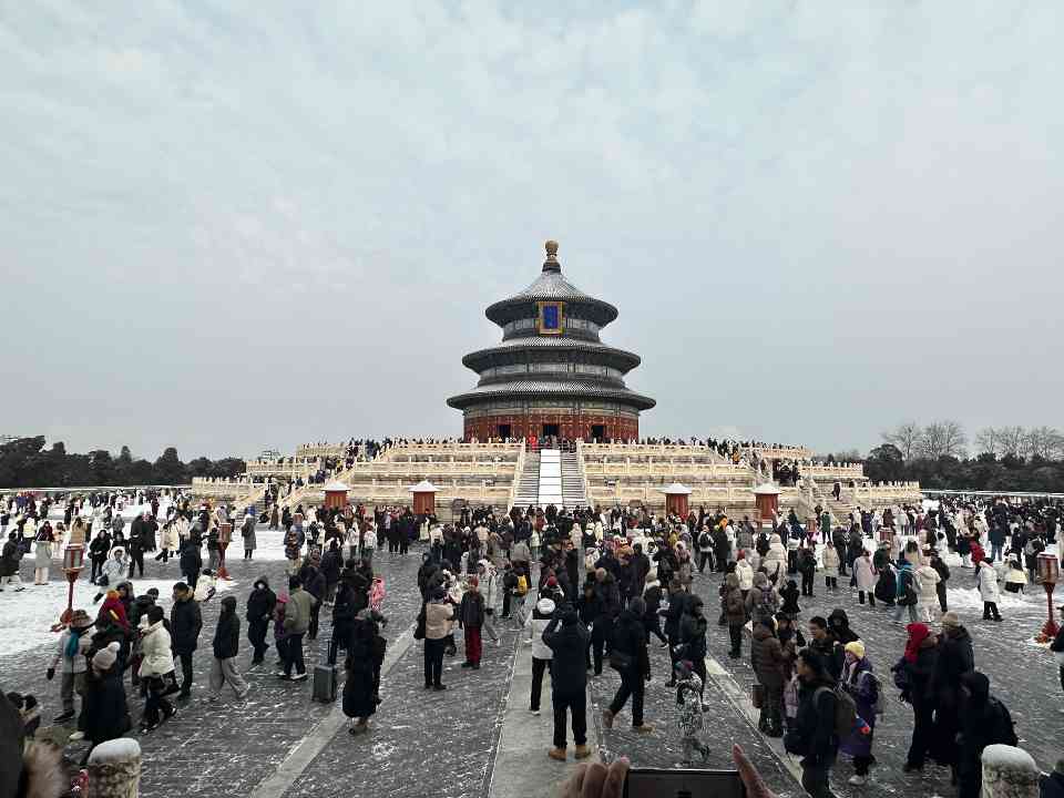 北京降雪引赏景热潮 公园全力护航游园体验(图3) 北京降雪引赏景热潮 公园全力护航游园体验(图3)