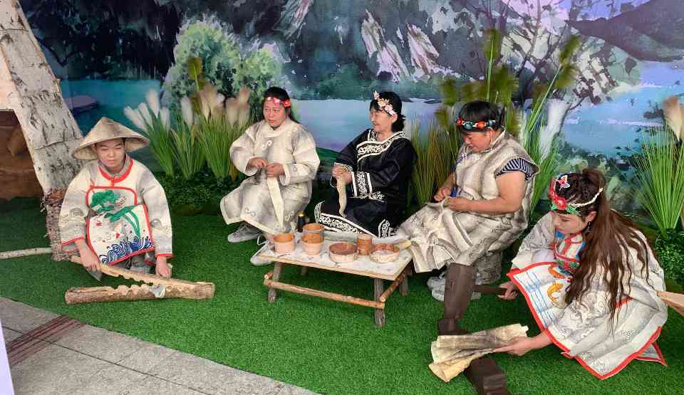 从急需保护到代表作：赫哲族伊玛堪非遗保护成效显著 - 耀途希冀旅游网