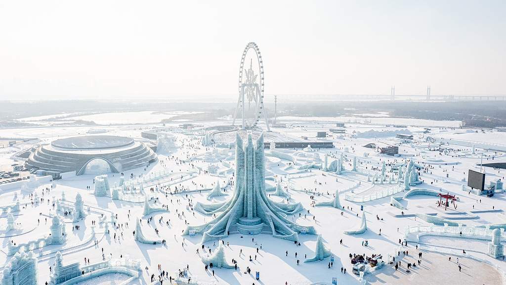 2025跨年旅游趋势：短途游热 冰雪温泉成热门 - 耀途希冀旅游网