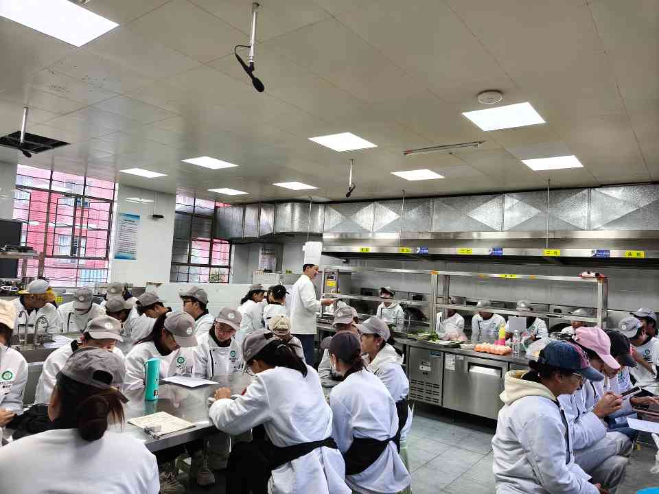 云南非遗美食传承课堂：非遗技艺教学与文化实践 - 耀途希冀旅游网