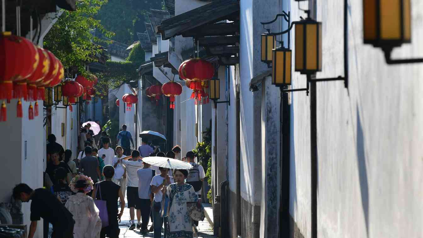 2025年国庆中秋假期国内出游8.88亿人次，国内出游总花费8090.06亿元 - 耀途希冀旅游网