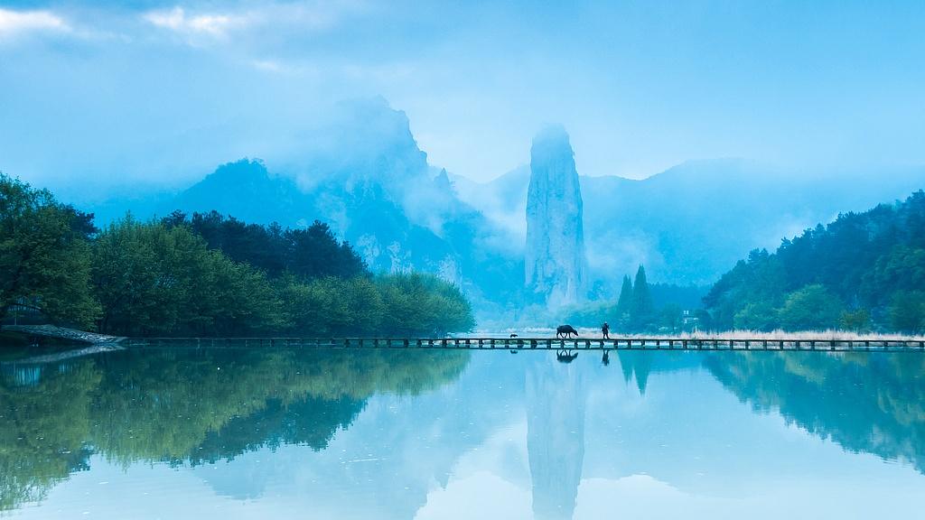 文化和旅游部：2025年上半年国内居民出游人次32.85亿，出游花费3.15万亿 - 耀途希冀旅游网