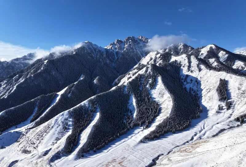 一隧穿天山 巴州引客来 - 耀途希冀旅游网