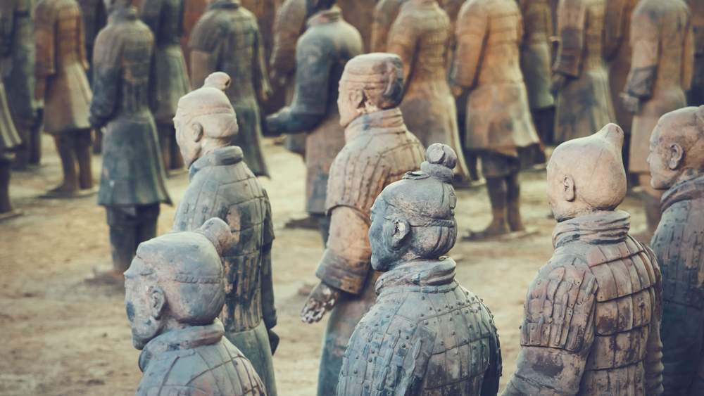 秦兵马俑考古新发现：二号坑发掘出土两乘战车 - 耀途希冀旅游网