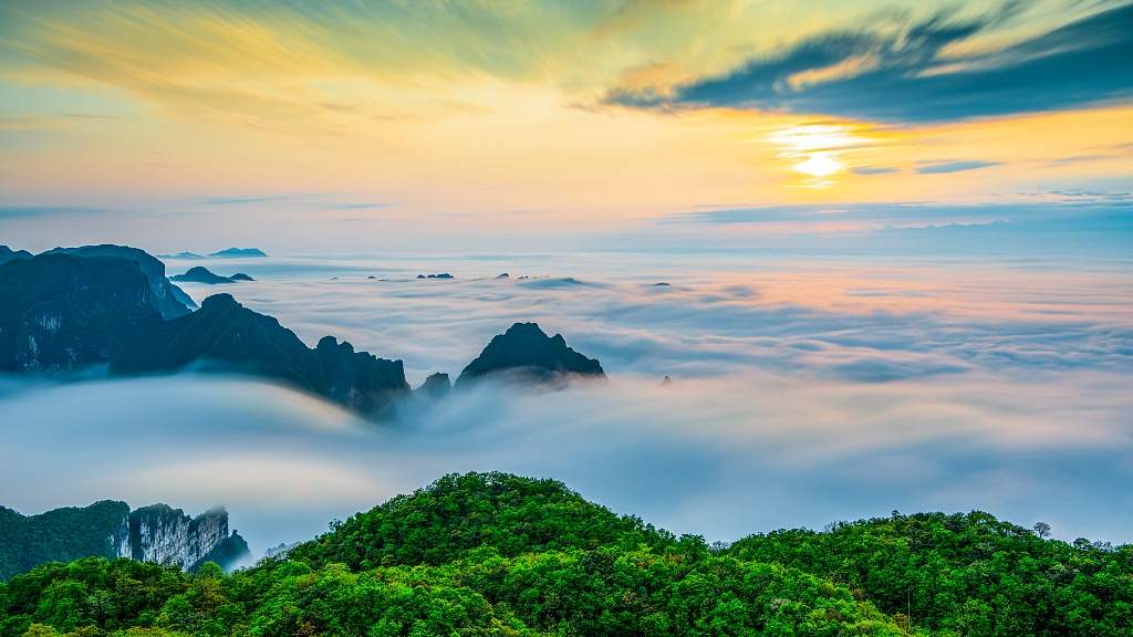 多彩“清凉旅游”持续升温释放澎湃夏日活力 暑期文旅乘“热”而上 - 耀途希冀旅游网