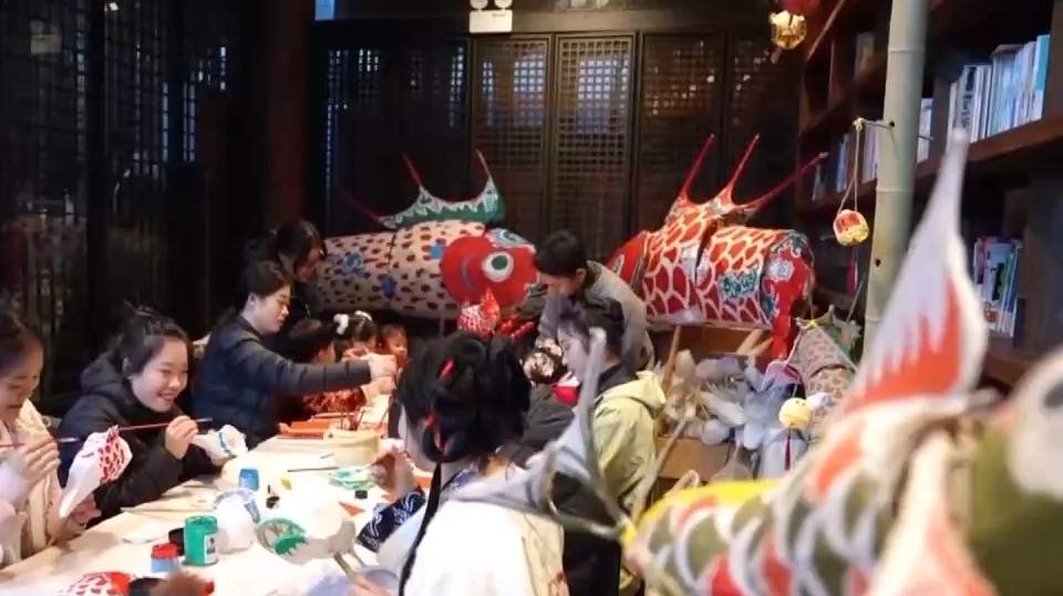 假日旅游转向悦己体验 文旅消费激活县域经济 - 耀途希冀旅游网