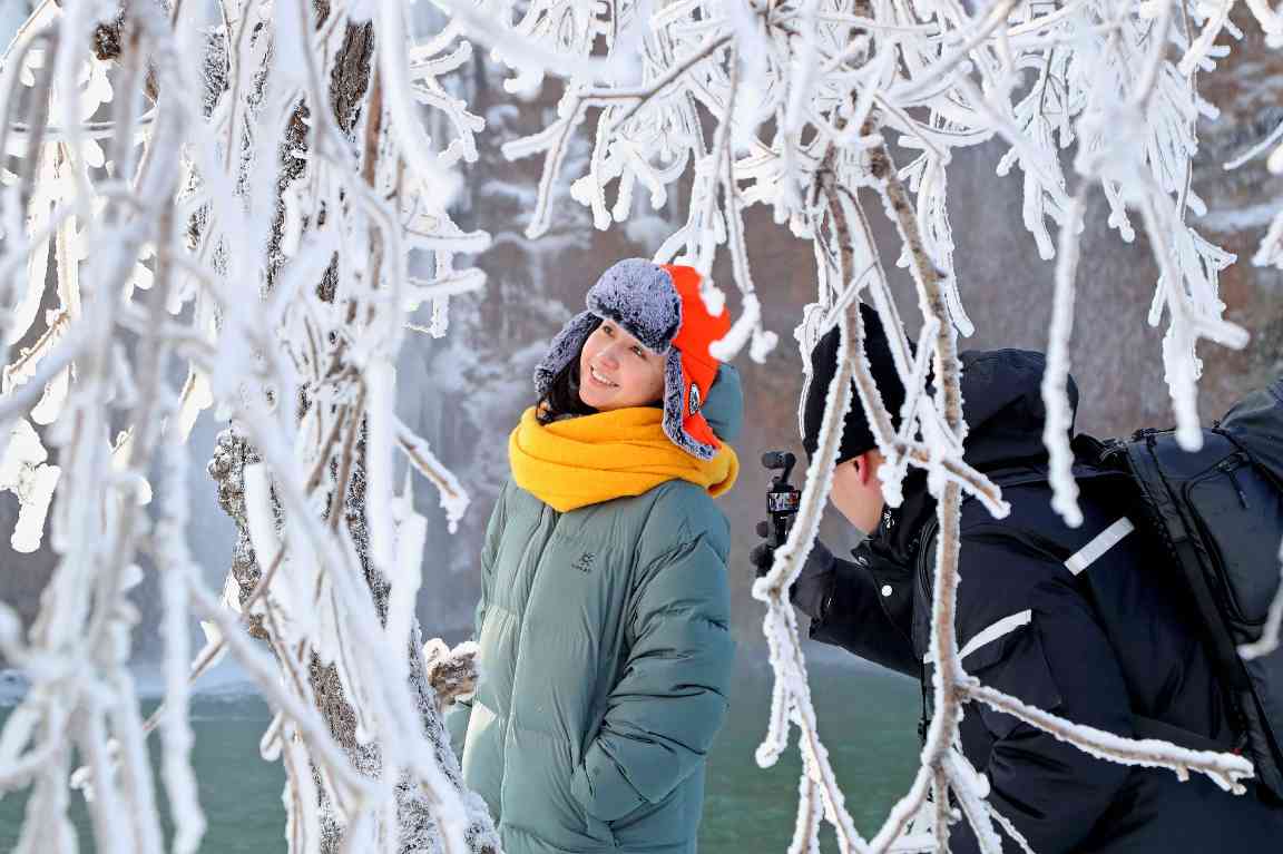 年轻群体引领冰雪旅游消费趋势,产品服务创新迎合需求(图2) 年轻群体引领冰雪旅游消费趋势,产品服务创新迎合需求(图2)