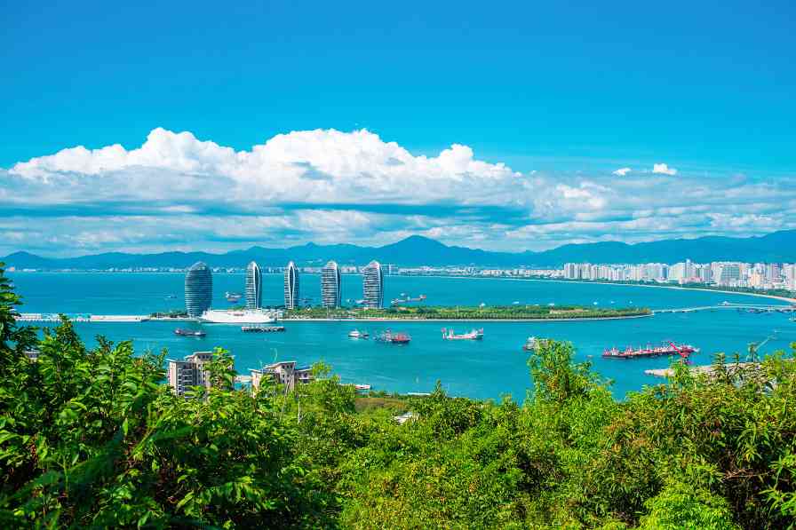 三亚旅游服务质量提升表彰 50家先进企业与个人获奖 - 耀途希冀旅游网