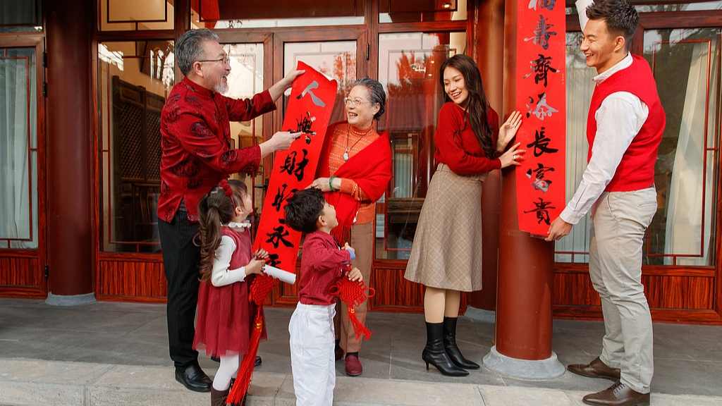 主题公园春节游成新趋势 迪士尼环球等推出丰富新春活动 - 耀途希冀旅游网